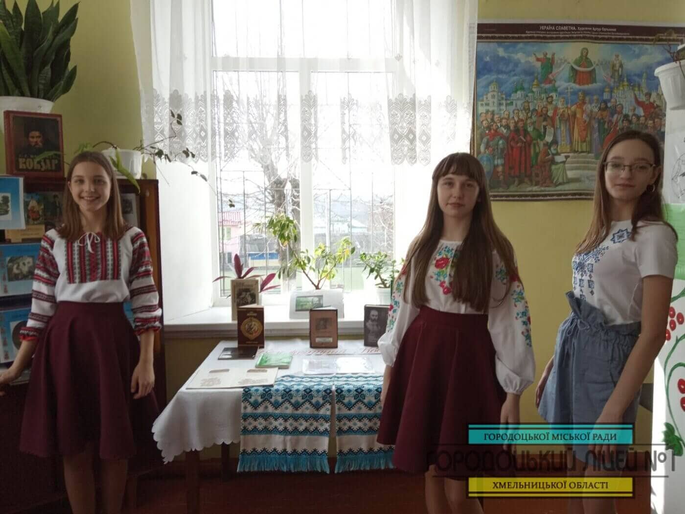 У Шевченковій світлиці zobrazhennya viber 2021 03 10 09 52 39 1400x1050 - У Шевченковій світлиці