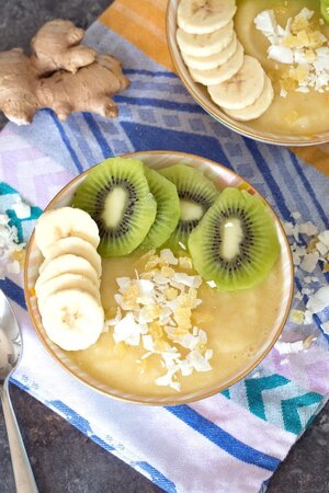Pineapple Ginger Smoothie Bowl