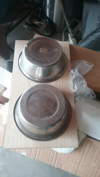 making the dog dish
