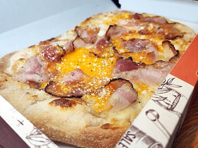 CARBONARA Carbonara con huevo y pecorino