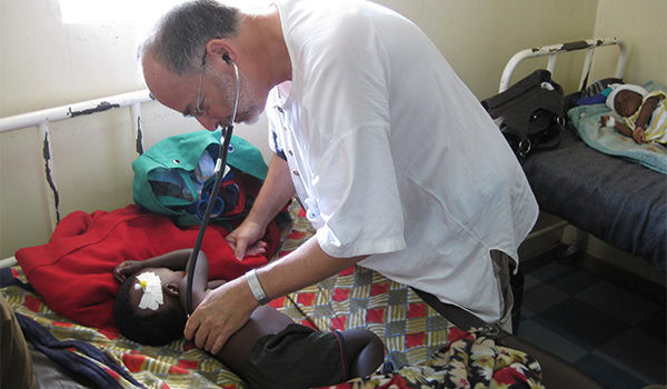 Global Healthcare Volunteering: What You Need to Know Before You Go Global Healthcare Volunteering: What You Need to Know Before You Go