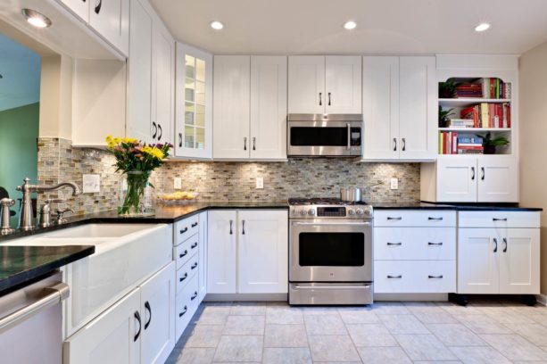 10 Most Adorable White Kitchen Cabinets With Black Countertops To Create Elegant Modern Style Aprylann