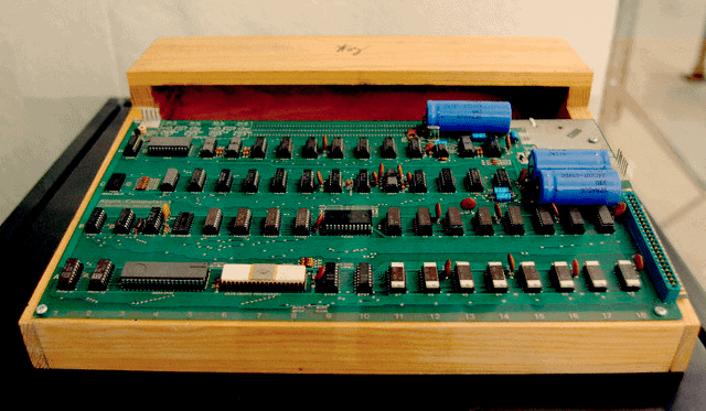 1976: Apple I im Smithsonian Museum