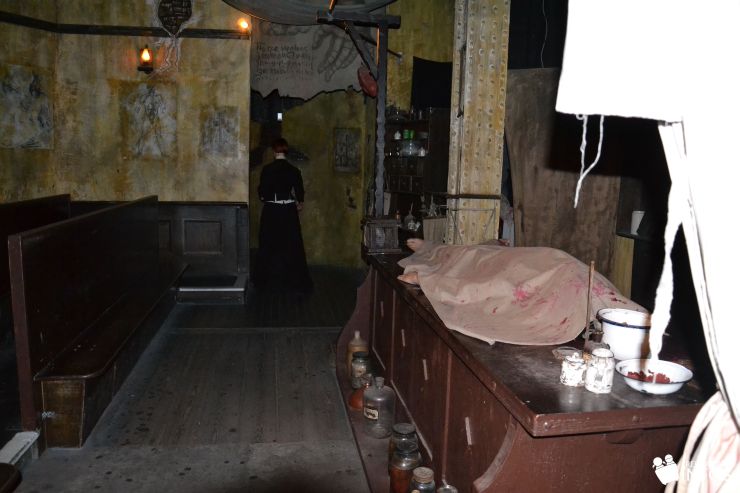 Foto: Freizeitparkinfos.de, Hamburg Dungeon, Das Pestkrankenhaus