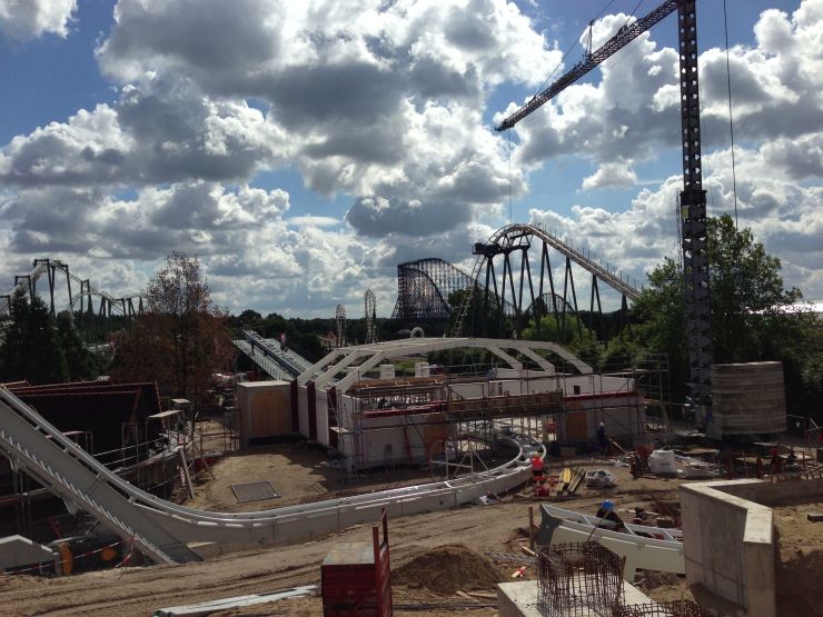 Foto: Robin Alexander, Bau der neuen Achterbahn 2014 im Heide Park