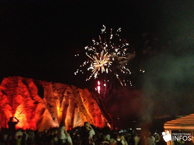 Foto: Freizeitparkinfos.de, Lange Babelsberger Filmpark Nacht 2014
