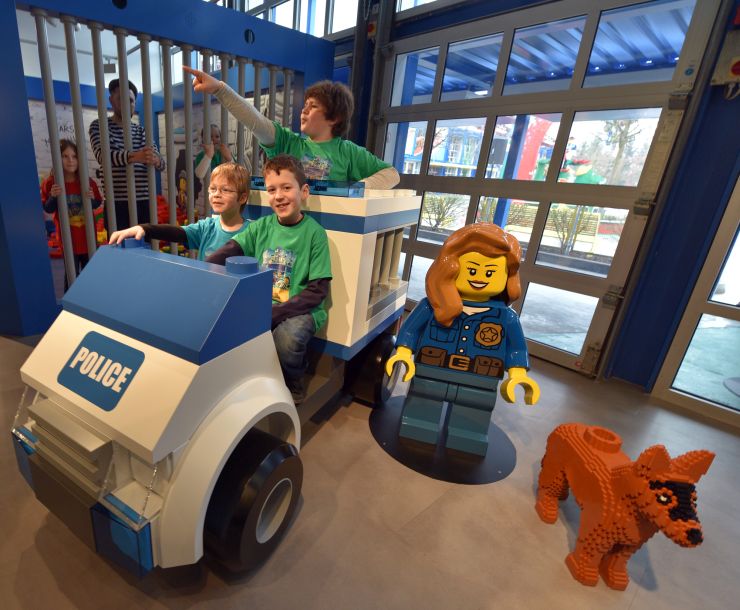 Foto: LEGOLAND Deutschland, Bild von der Eröffnung der neuen LEGO City Polizeistation