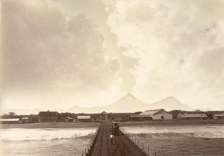 Muelle de Puerto Champerico
