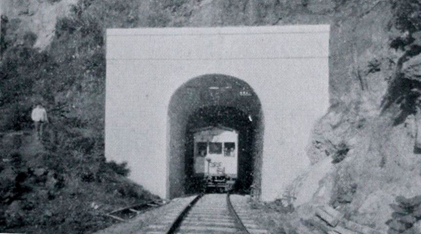 Túnel en el Ferrocarril de Los Altos