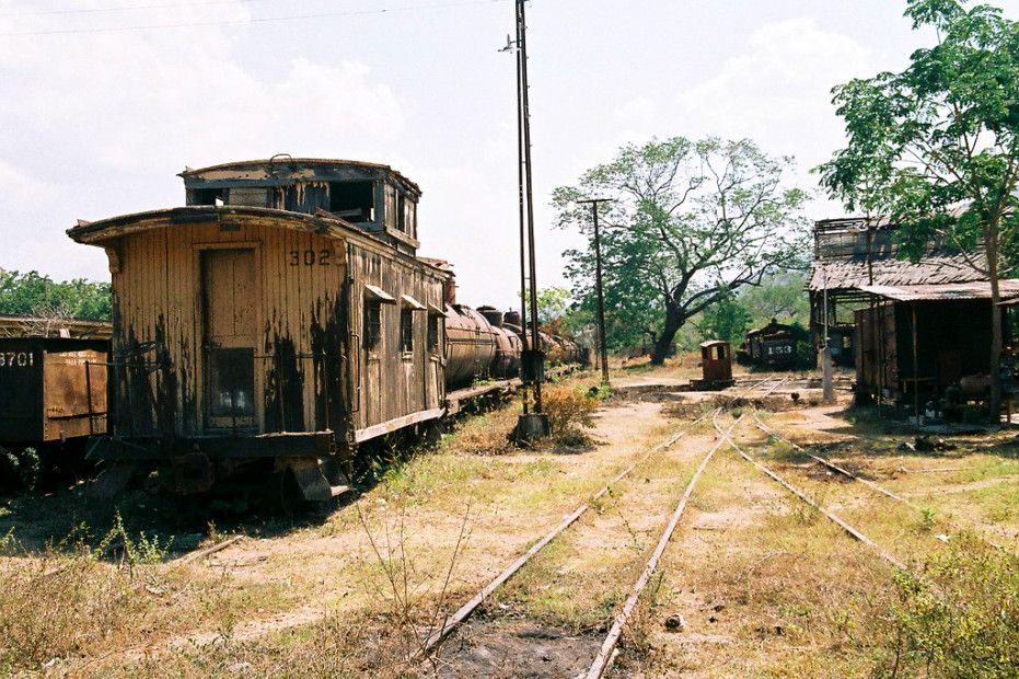 El patrimonio ferroviario en peligro