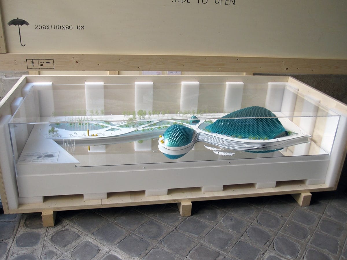 caisse bois de transport longue distance pour maquette architecture