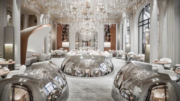 Os planos de Alain Ducasse após deixar o Plaza Athenée Os planos de Alain Ducasse após deixar o Plaza Athenée