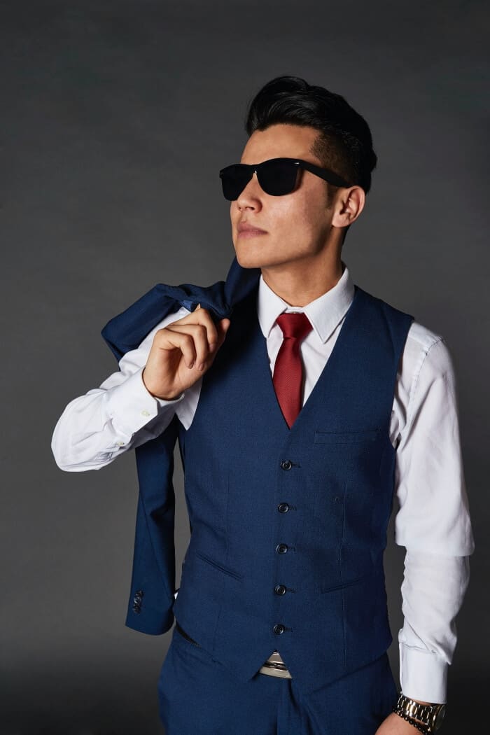 man s guide to wearing a vest