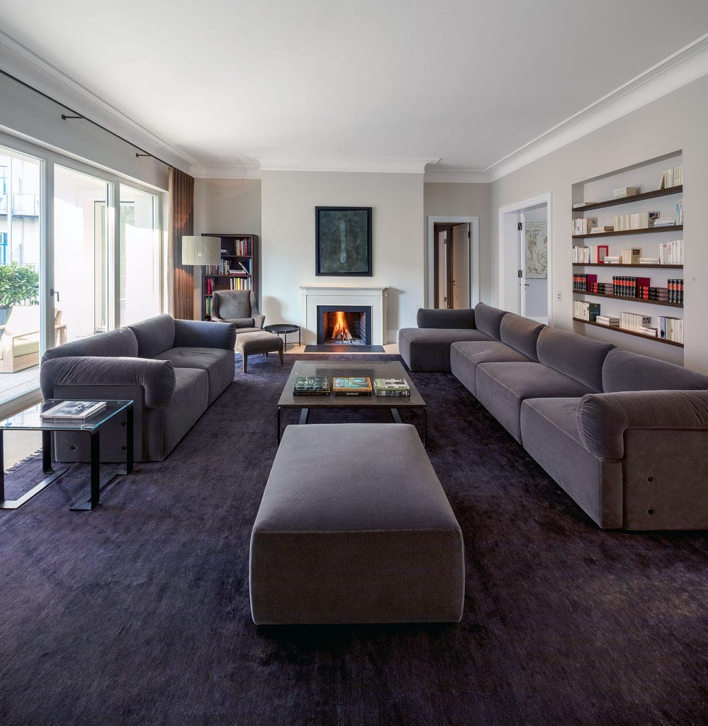 Berlin Charlottenburg Eisenzahn Wohnzimmer Bottega Veneta