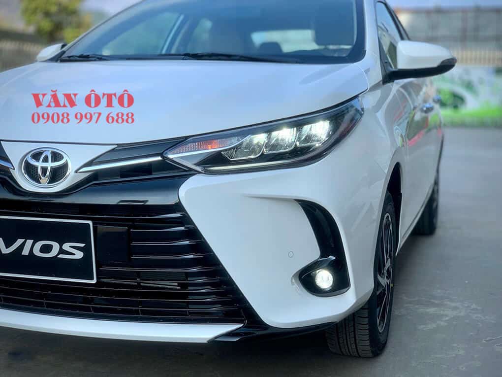 Đầu xe Vios 2021 và cụm đèn pha