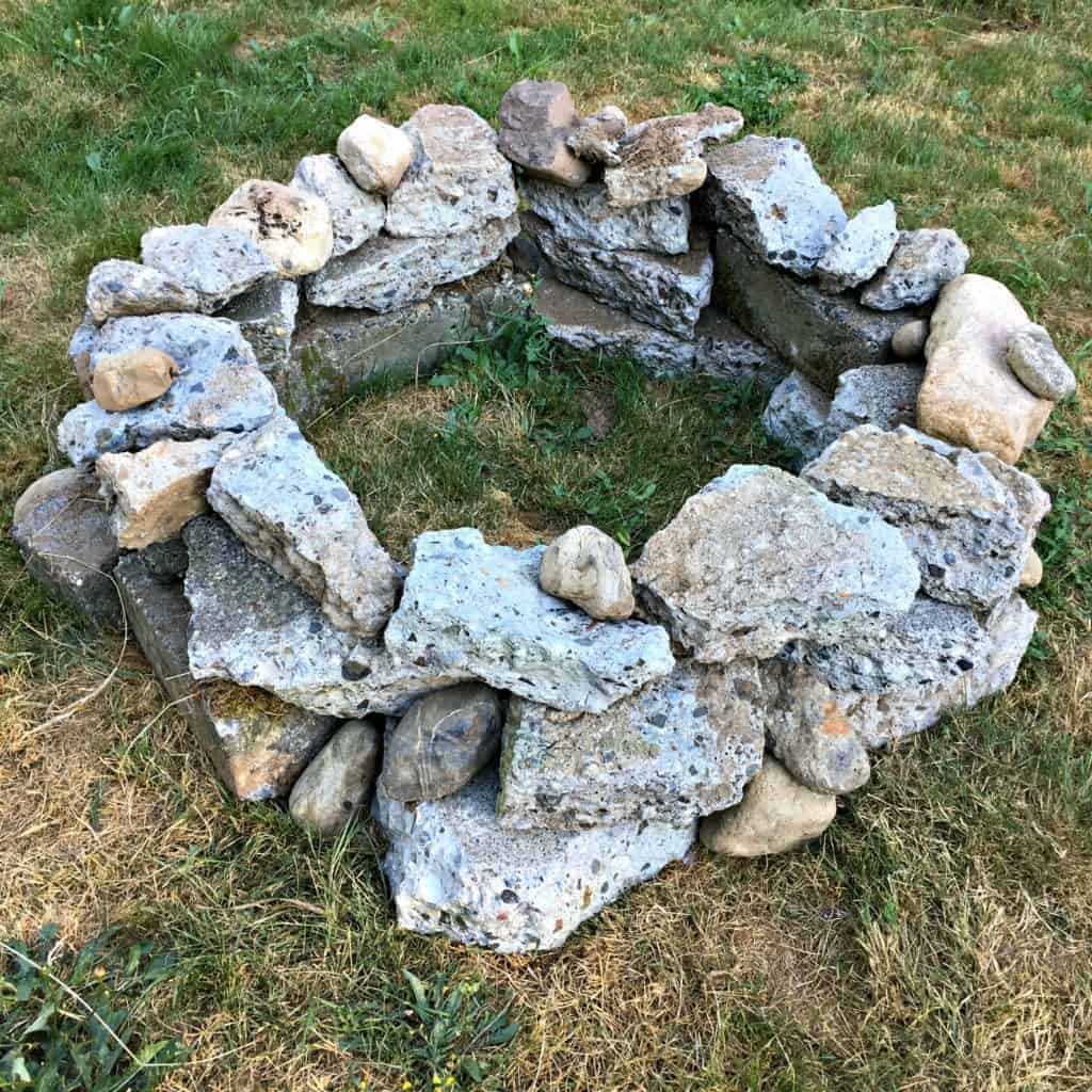 build a free fire pit