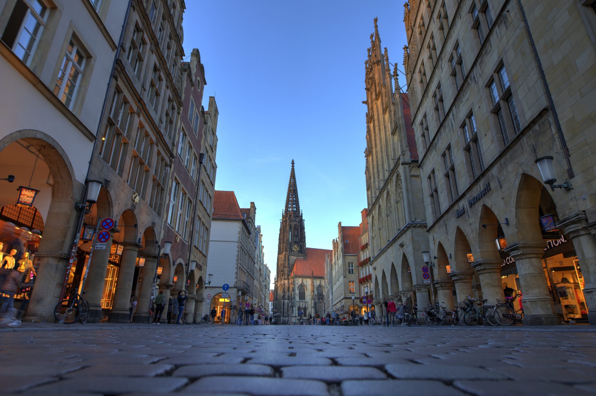 Der Prinzipalmarkt von Münster am Abend
