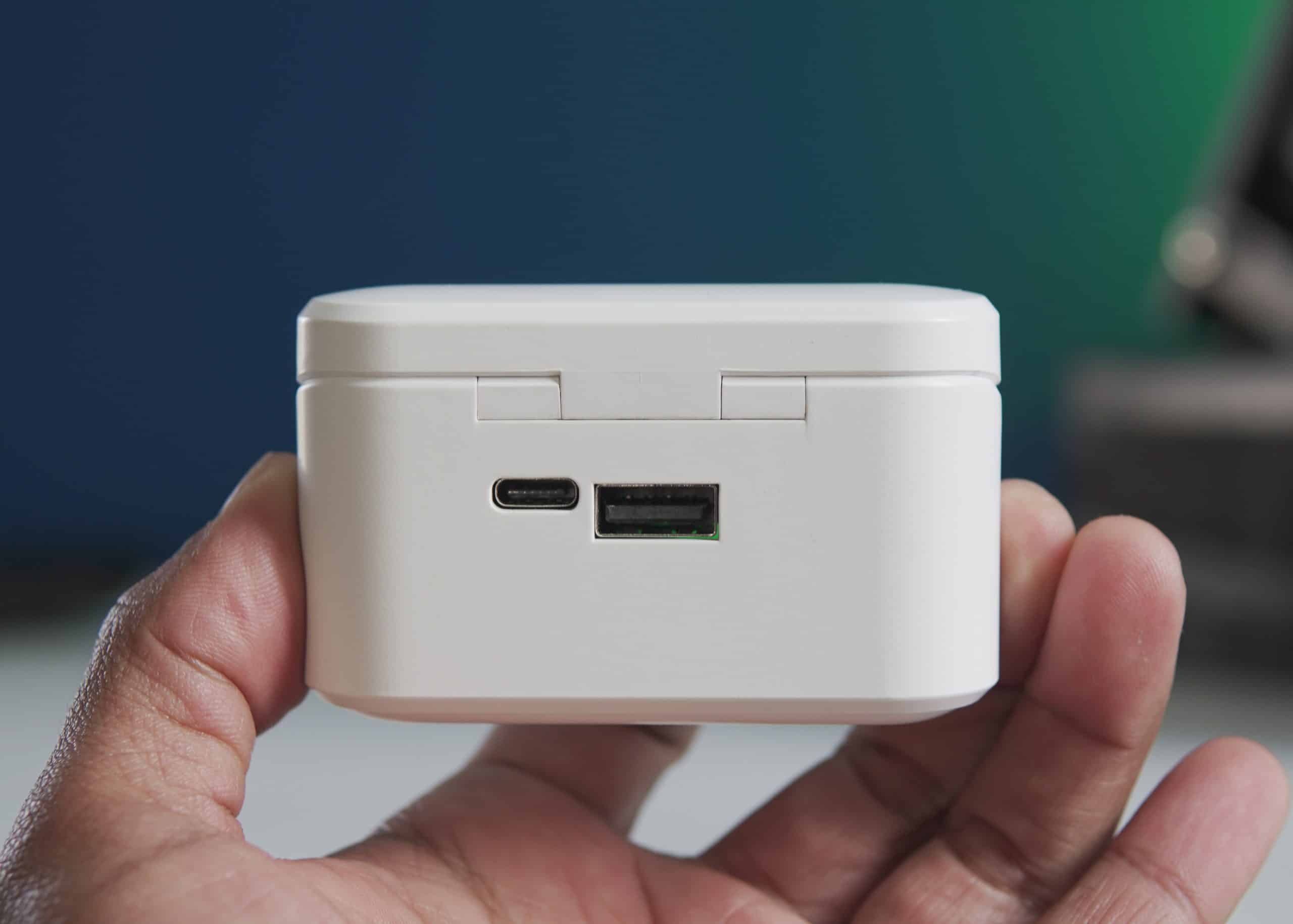 HiFuture TidyBuds Pro Charging Port