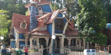 Goofy's house in toon town, disneyland