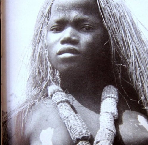 Mädchenweihe - Grasperücke - Kongo - Neue große Völkerkunde