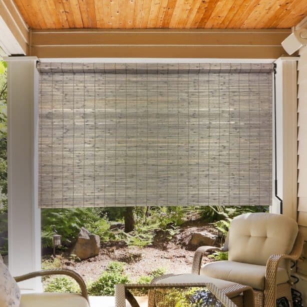 paint can give the bamboo blind a new color