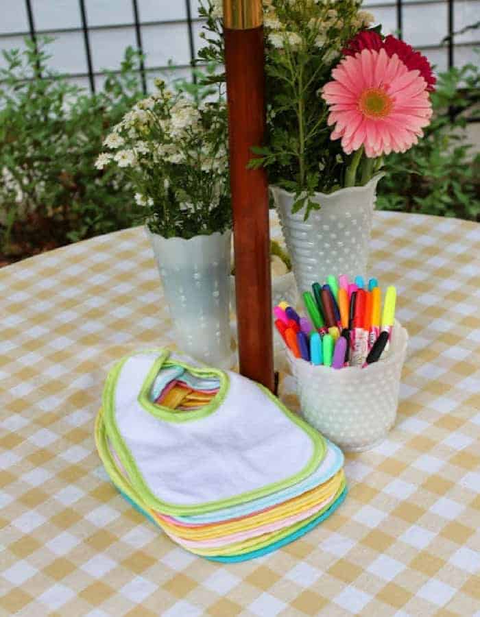 BIB DECORATING - Refreshing baby shower game ideas, printables and more so you can plan the best baby shower! Baby shower games for women, men and couples. BIB DECORATING - Refreshing baby shower game ideas, printables and more so you can plan the best baby shower! Baby shower games for women, men and couples.