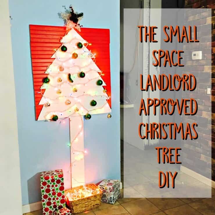 wall mounted Christmas Tree