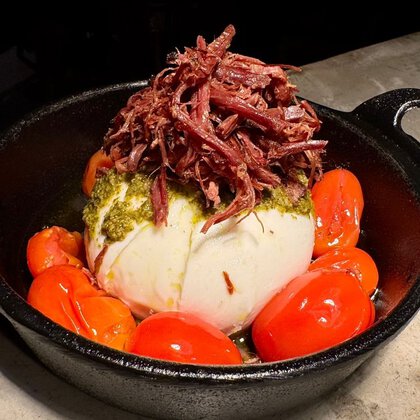 Burrata com Pastrami