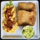 Pão + ovo, bacon e salada abacate