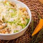 80 - Salada Caesar