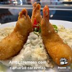 Arroz cremoso com caravelas de camarão