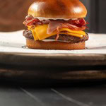 Grand Cheddar Burger