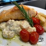 Salmão com camarão cremoso