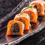 Uramaki trufado       R$42