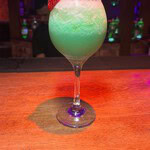 APPLE GREEN