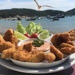 Iscas de Peixe com molho rosê