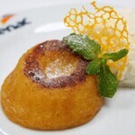 Pequi Gateau com sorvete artesanal