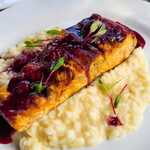 SALMÃO À LA SAUCE FRAMBOISE	