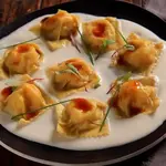 Ravioli de Brie & Molho de Prosecco 