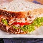 SANDUICHE NATURAL DE ATUM (UNIDADE)