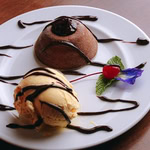Petit Gateau de Chocolate 