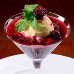 Gelato Con Frutta Rossa
