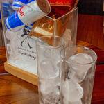 Garrafa Red Label + 4 Red Bull