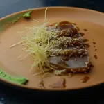 Tataki tuna 4 uni.