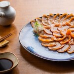 Ussuzukuri de salmão trufado
