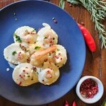 Ravioli de Abóbora ao Molho Branco com Camarões