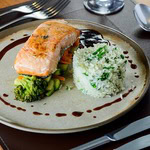 SALMÃO GRELHADO  