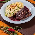 Bombom de Alcatra ao Vinho com Risoto de Alho Poró