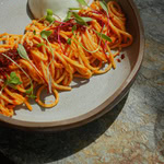 Spaghettii ao Pesto Rosso e Burrata 