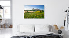 Mockup Primavera sull'Alpe di Siusi in Alto Adige, Italia – opera d'arte di Achim Thomae come poster o stampa su vetro acrilico